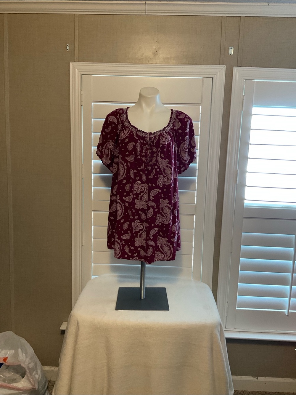White Stag Burgundy Paisley Short Sleeve Tunic